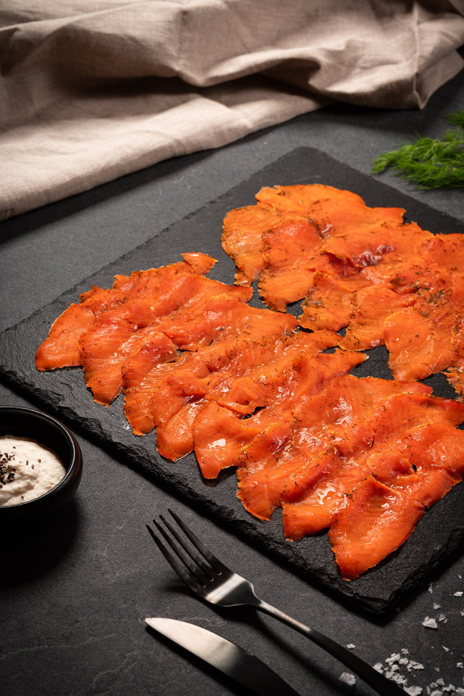 Gebeizter Sockeye Wildlachs (Rotlachs) aus Kanada, graved  – 2 × 200 g, geschnitten